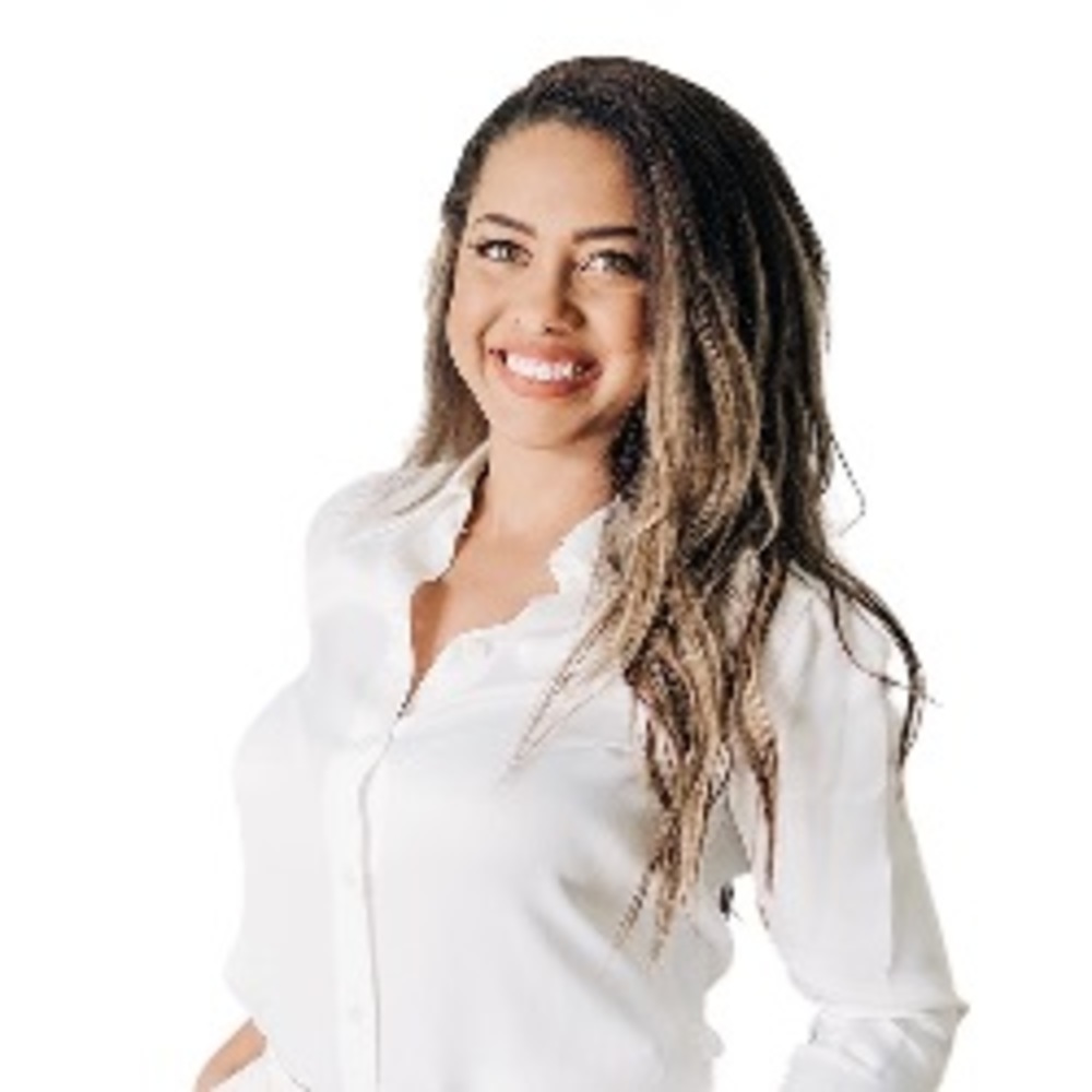 Meet your Posher, Alexandra